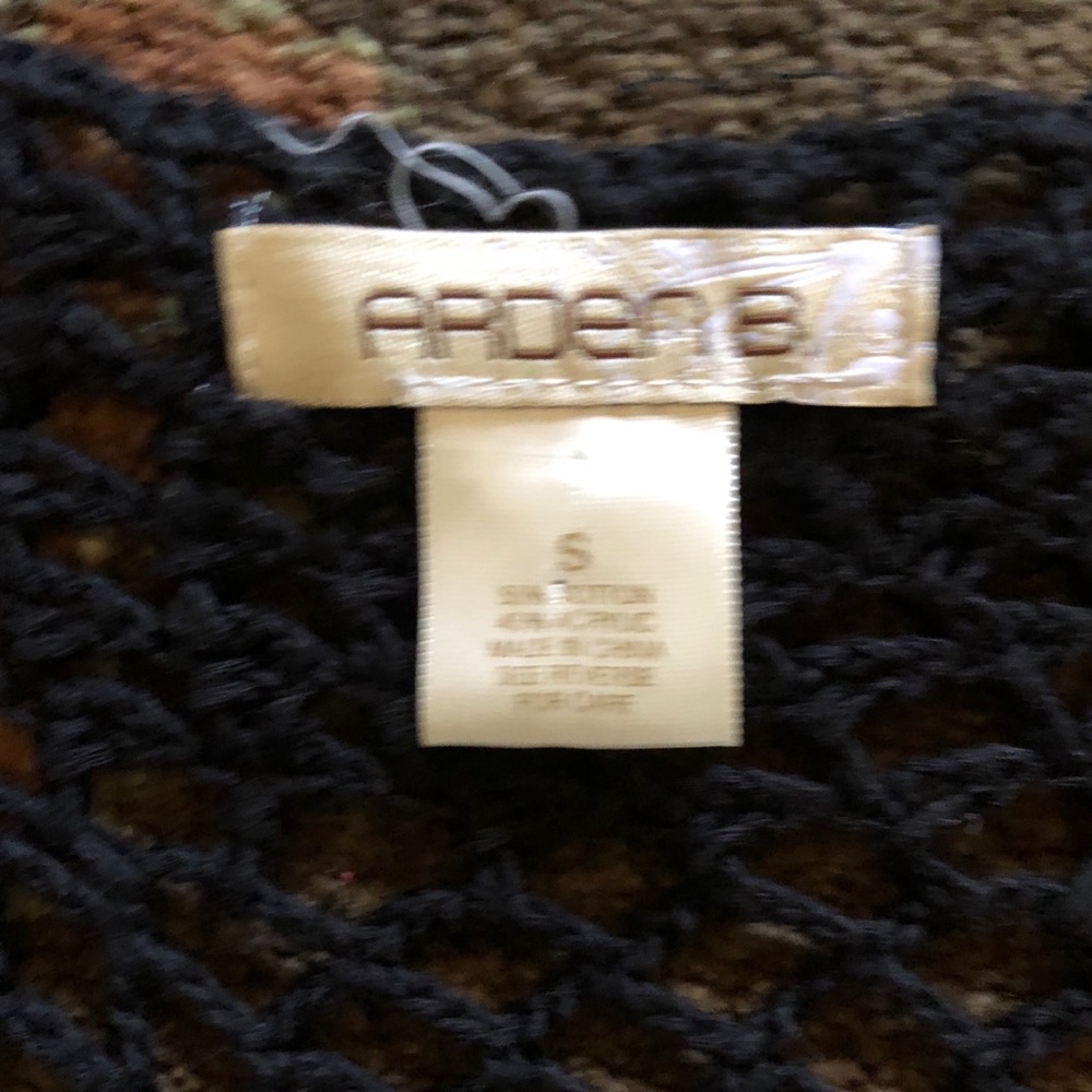Crochet Top - Picture 3 of 7